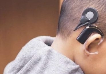 Video | El implante es la oportunidad de que mi hija pueda escucharnos”: madre solicita ayuda