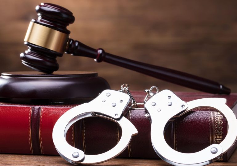 ¿Qué es realmente una medida de coerción? La explicación sencilla que debes conocer