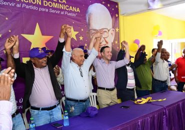 Video | Jhonny Pujols afirma que el PLD “sacará al PRM del poder”, continúa inauguración de locales en Barahona