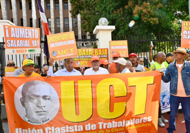 UCT demanda aumento salarial y mejores condiciones laborales para personal administrativo del MINERD
