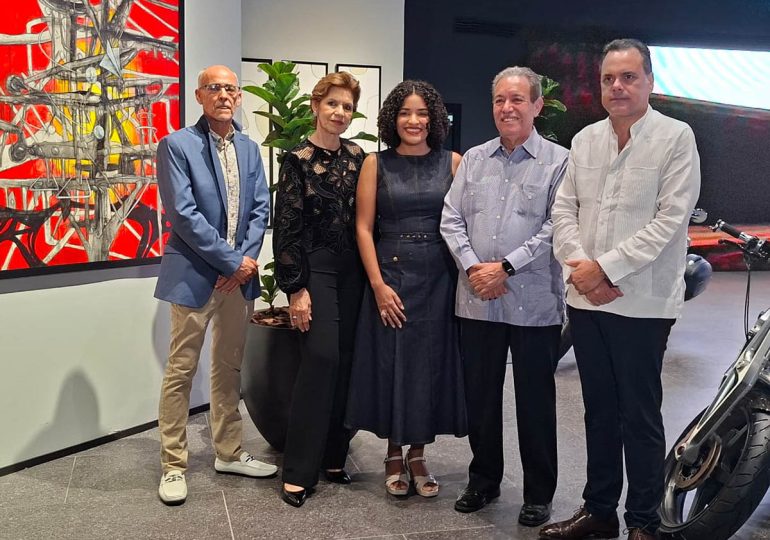 Video | Museo Autozama Mercedes-Benz inaugura exposición “Caos & Equilibrio”, de Máximo Caminero