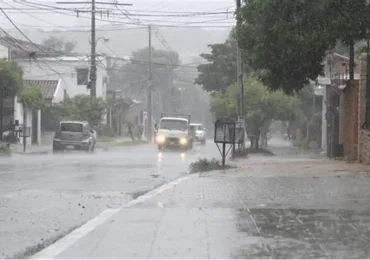Ambiente cálido y lluvias aisladas marcan el inicio de la semana en el territorio nacional