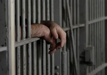 Prisión preventiva para acusado de ultimar a un hombre y herir a otro en Villa Francisca