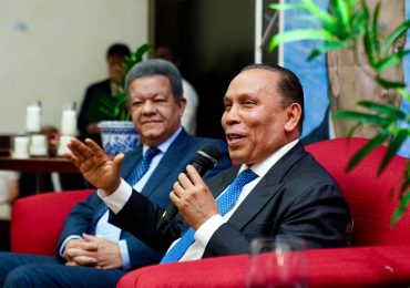 “Nunca pensé ser Procurador General, pero el contacto con los internos me conmovió”, relata Radhamés Jiménez en presentación de libro