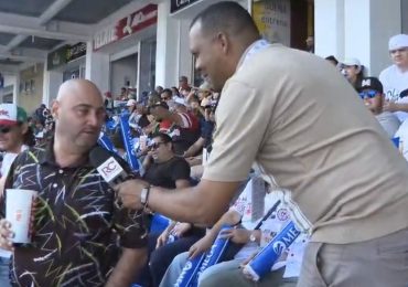 Fanaticos mexicano apoya al Escogido tras quedar enamorado de RD durante su luna de miel