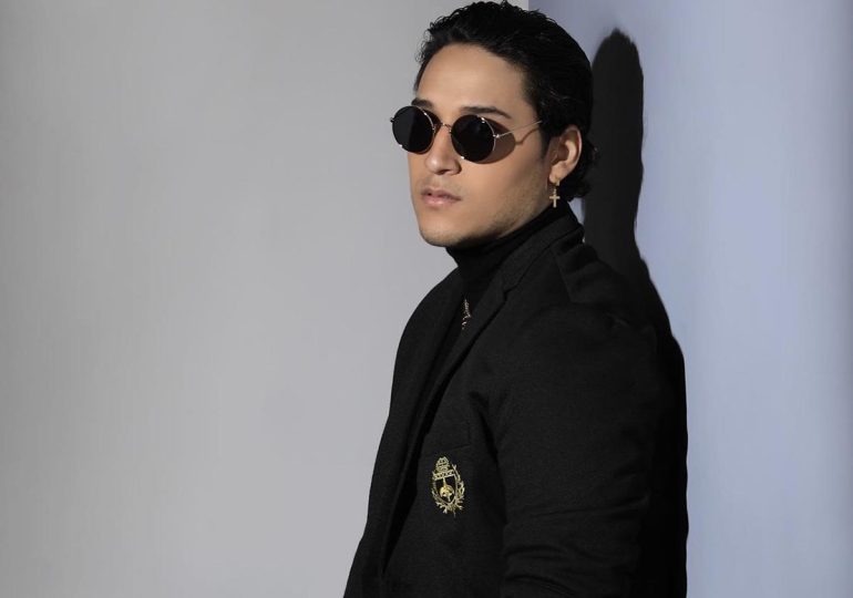 El artista dominicano apuesta por un reggaetón romántico, nostálgico y bailable
