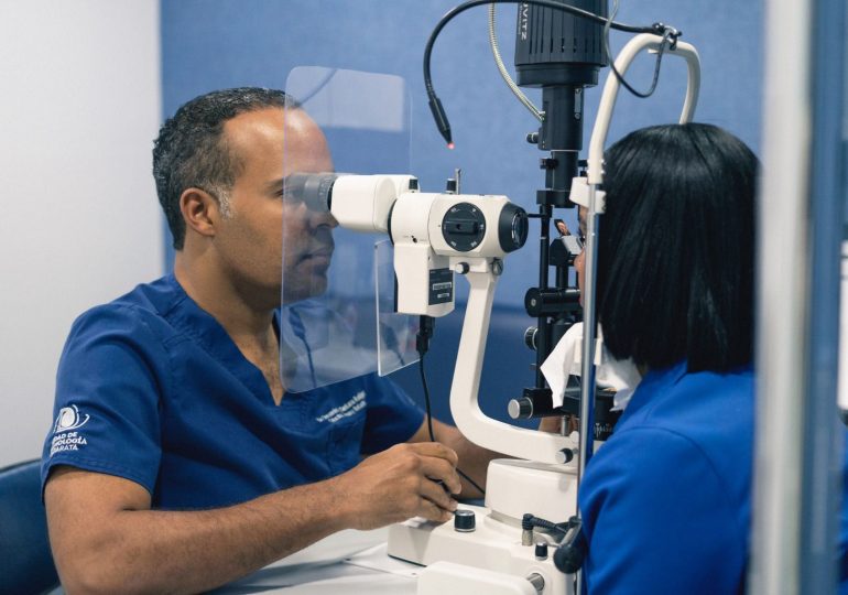 Después de los 50: el error silencioso que puede costar la visión