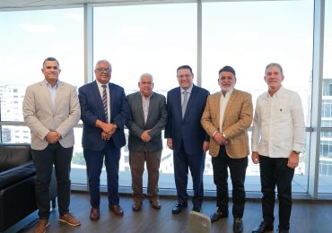 MICM y detallistas avanzan en agenda común sobre Ley de Residuos Sólidos