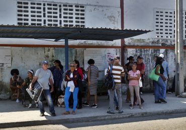 El sector privado en Cuba recibe ya combustible importado pese al asedio petrolero de EEUU