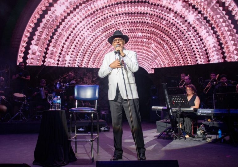 Fernando Villalona celebra la Independencia Nacional con mensaje dedicado a la RD