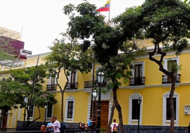 Venezuela y República Dominicana anuncian la reactivación de servicios consulares y conexión aérea