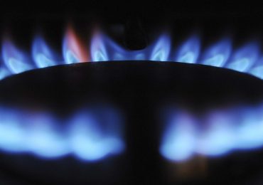 El precio del gas natural se dispara otro 45 % y supera los 63 dolares