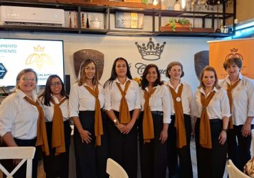 Video | Fundación Amigas Polinizadoras lanza reconocimiento “Miel Segura”