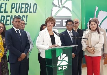 "25% de los jóvenes entre 15 y 17 años no asisten a las escuelas", denuncia Fuerza del Pueblo