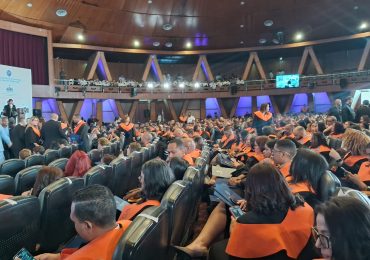 El presidente Abinader, asiste a la graduación de Maestría en Gestión Pública y Gobernanza