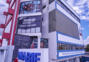 En el Día Mundial de la Obesidad, INABIE promueve hábitos saludables con inicio de campaña educativa “Date vida, come sano”